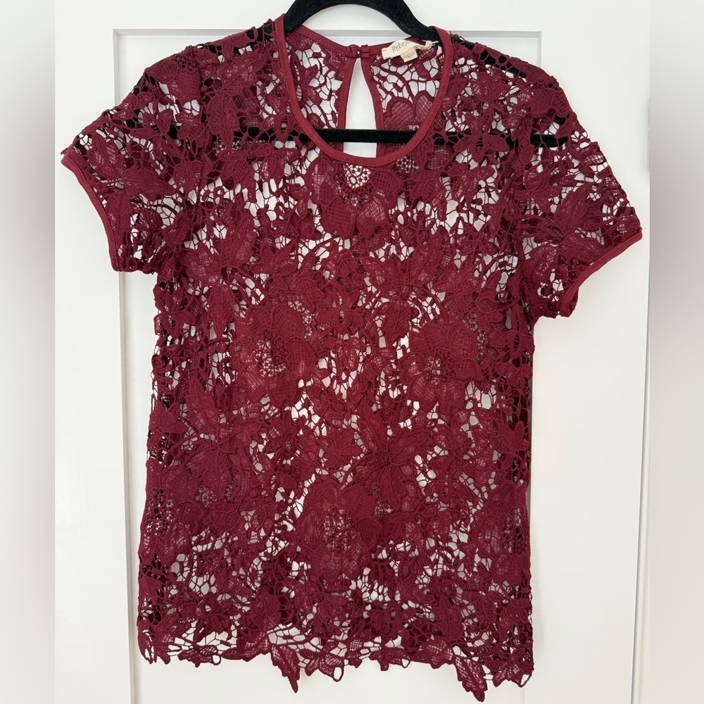 Burgundy Lace Top Sheer Floral Lace Romantic Night Out Size L - Picture 2 of 4